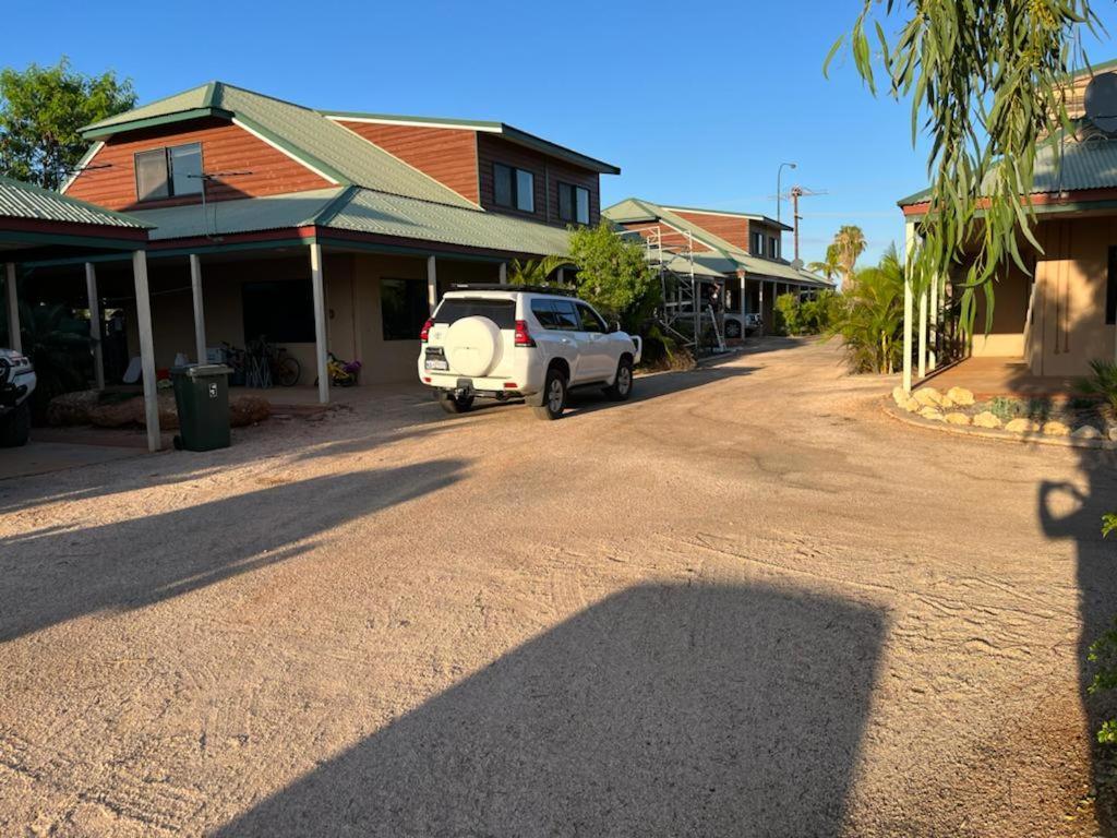 The Ningaloo Breeze Villa 5 Exmouth Exterior foto